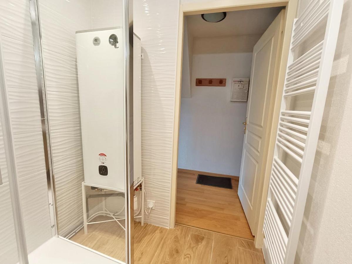 Jasper, T2, Centre Luchon, Wifi, Casier A Skis, Ascenseur, 5 Personnes Apartment *
